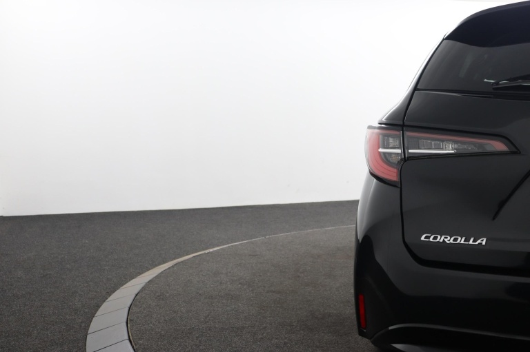 Toyota Corolla Touring Sports - 1.8 Hybrid TeamNL 39