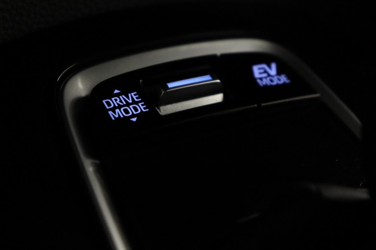 Toyota Corolla Touring Sports - 1.8 Hybrid TeamNL 54