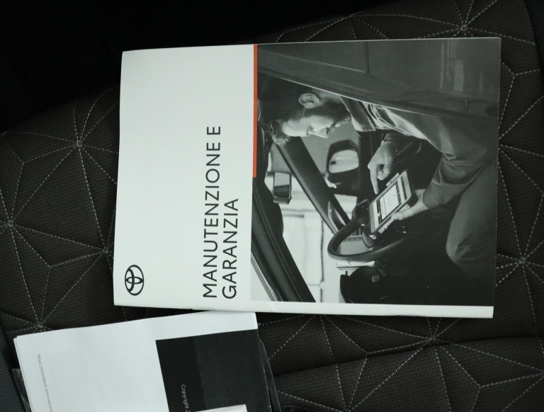 Toyota Yaris Cross - 1.5 Hybrid Executive 45