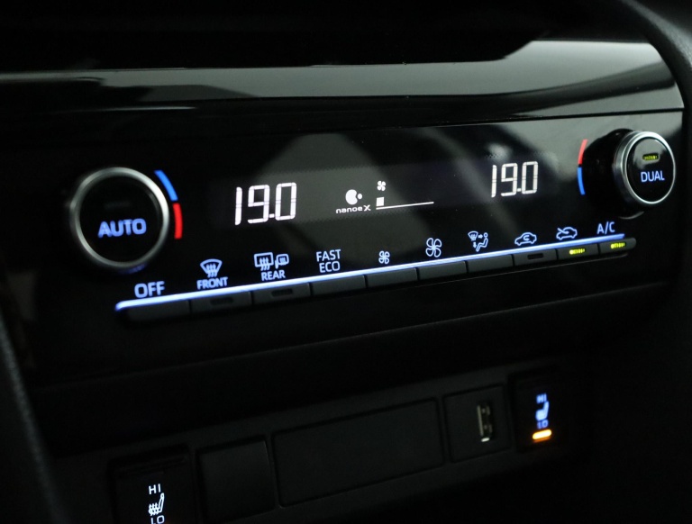 Toyota Yaris Cross - 1.5 Hybrid Executive 7