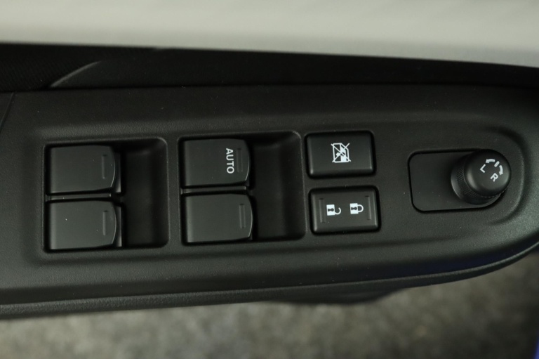 Suzuki Swift - 1.2 Select Smart Hybrid 29