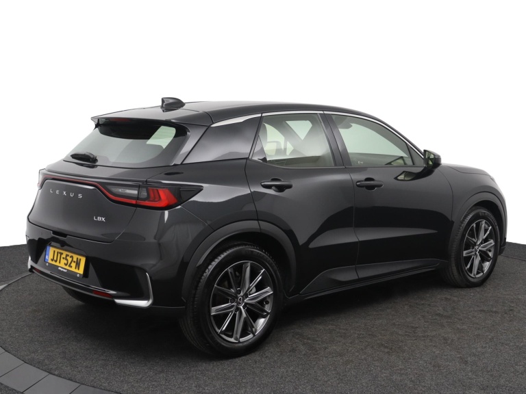 Lexus LBX - Elegant 2WD 2