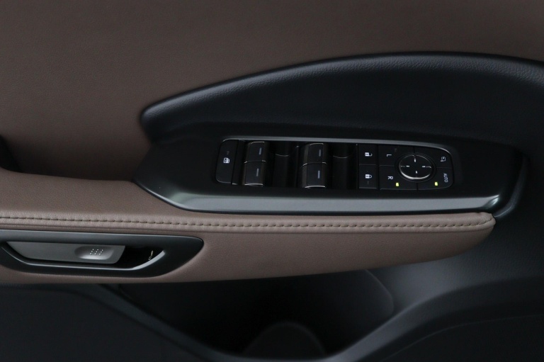 Lexus LBX - Elegant 2WD 27