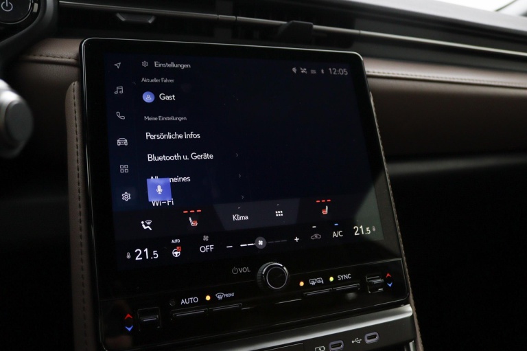 Lexus LBX - Elegant 2WD 45