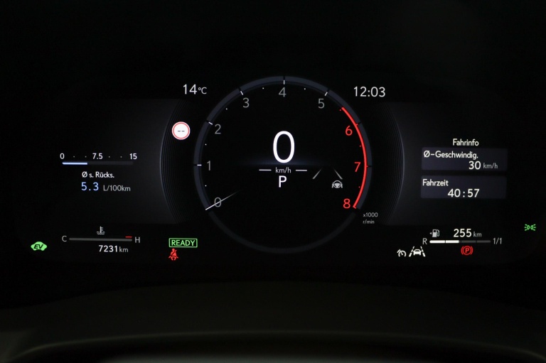 Lexus LBX - Elegant 2WD 6