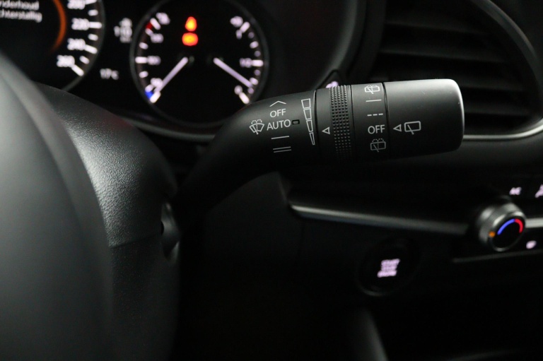 Mazda 3 - 2.0 e-SkyActiv-X M Hybrid 180 29