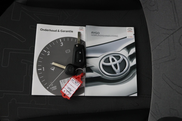 Toyota Aygo - 1.0 VVT-i x-otic 11