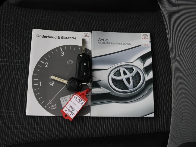 Toyota Aygo - 1.0 VVT-i x-otic