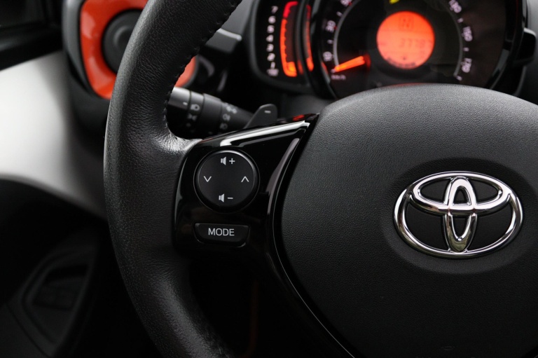 Toyota Aygo - 1.0 VVT-i x-otic 19