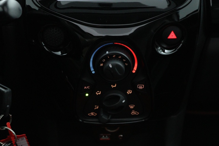 Toyota Aygo - 1.0 VVT-i x-otic 7