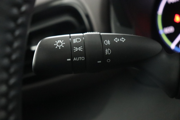 Toyota Yaris Cross - 1.5 Hybrid Executive 30