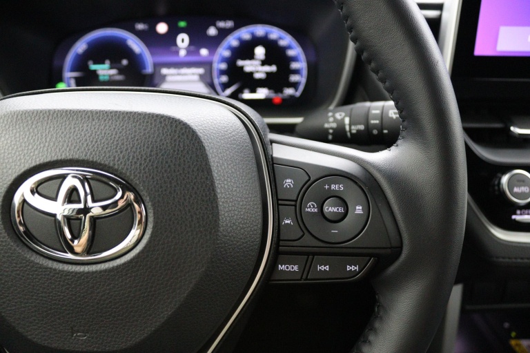 Toyota Corolla Cross - Hybrid 140 Style 21