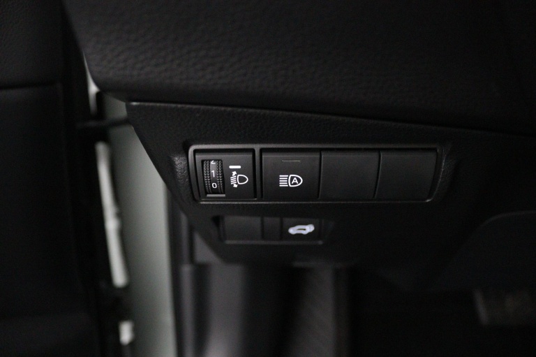 Toyota Corolla Cross - Hybrid 140 Style 30