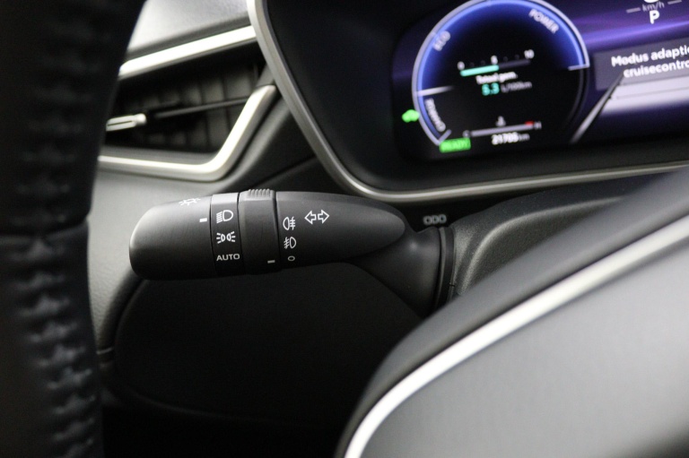 Toyota Corolla Cross - Hybrid 140 Style 31