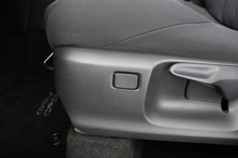 Toyota Corolla Cross - Hybrid 140 Style 38