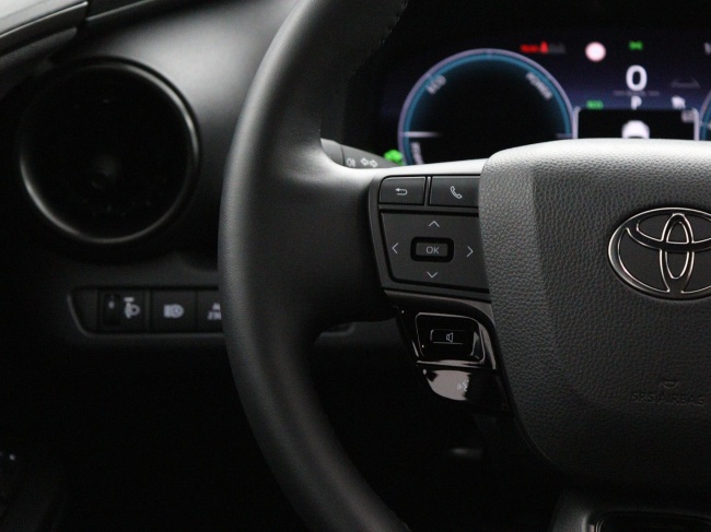 Toyota C-HR - 2.0 Plug-in Hybrid 220 Dynamic