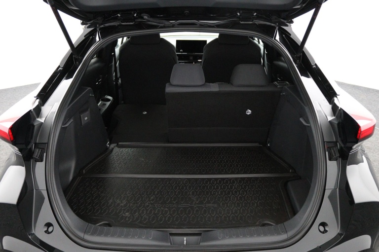 Toyota C-HR - 2.0 Plug-in Hybrid 220 Dynamic 24