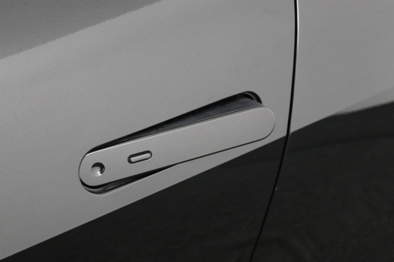 Toyota C-HR - 2.0 Plug-in Hybrid 220 Dynamic 37