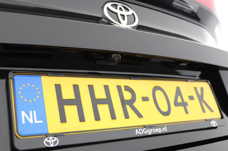 Toyota C-HR - 2.0 Plug-in Hybrid 220 Dynamic 39