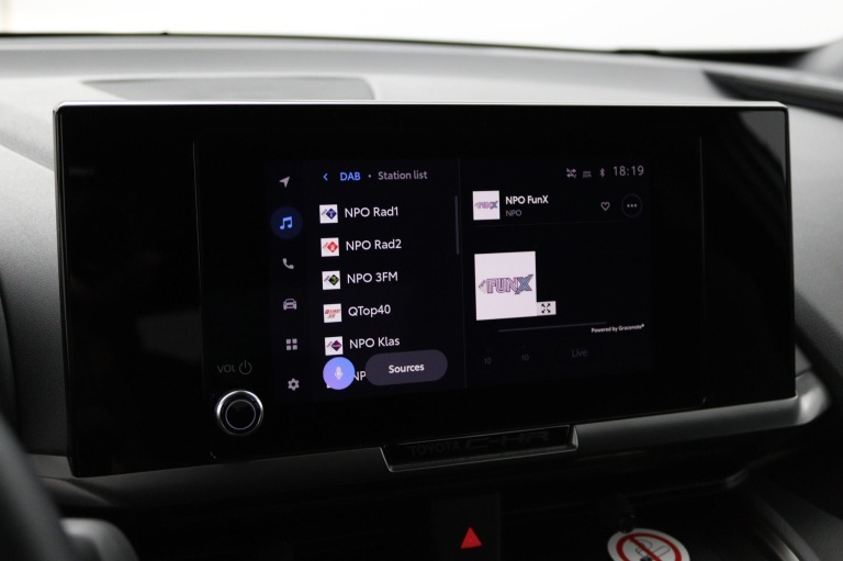 Toyota C-HR - 2.0 Plug-in Hybrid 220 Dynamic 45