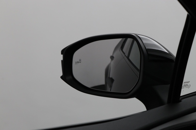 Toyota C-HR - 2.0 Plug-in Hybrid 220 Dynamic 49