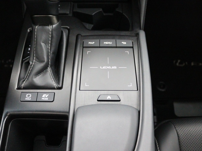 Lexus ES - 300h Preference Line Business