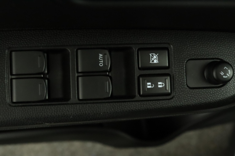 Suzuki Ignis - 1.2 Smart Hybrid Style 29