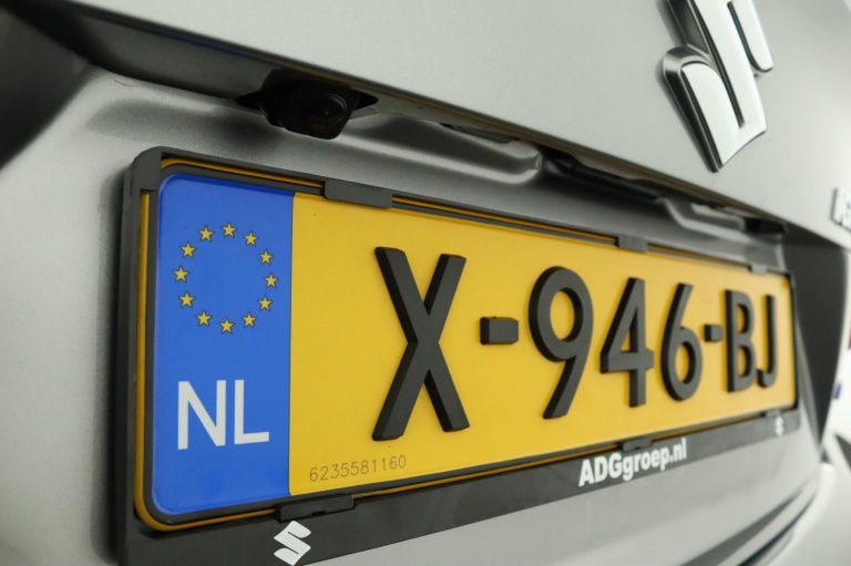 Suzuki Ignis - 1.2 Smart Hybrid Style 42