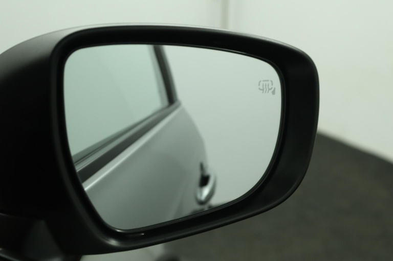 Suzuki Ignis - 1.2 Smart Hybrid Style 43