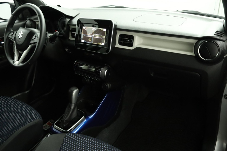 Suzuki Ignis - 1.2 Smart Hybrid Style 44