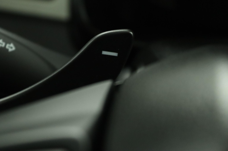 Suzuki Ignis - 1.2 Smart Hybrid Style 46