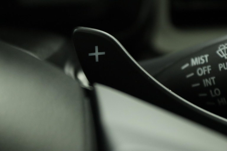 Suzuki Ignis - 1.2 Smart Hybrid Style 47