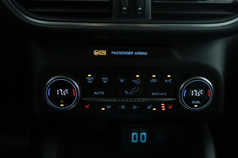 Ford Kuga - 2.5 PHEV Vignale 11