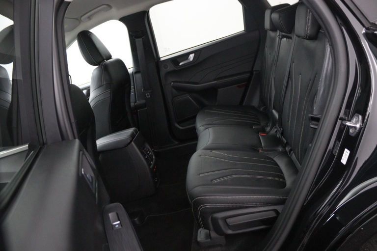 Ford Kuga - 2.5 PHEV Vignale 16