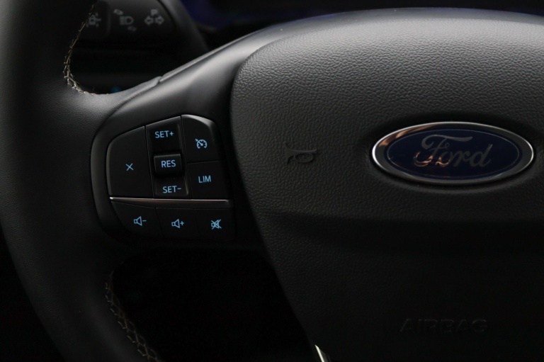 Ford Kuga - 2.5 PHEV Vignale 17