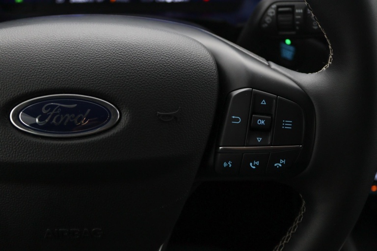 Ford Kuga - 2.5 PHEV Vignale 18