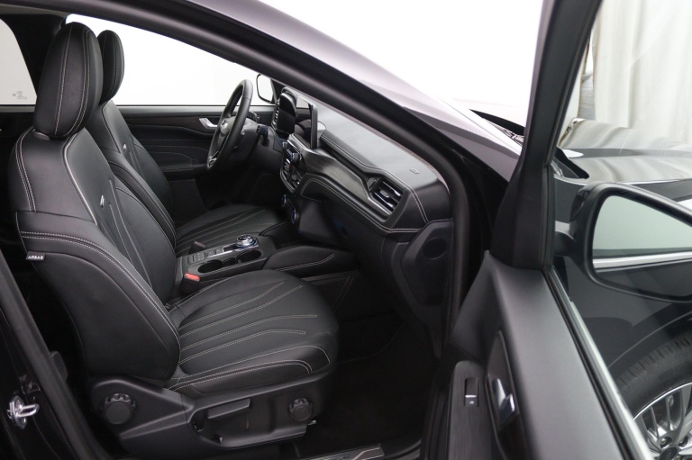 Ford Kuga - 2.5 PHEV Vignale 19