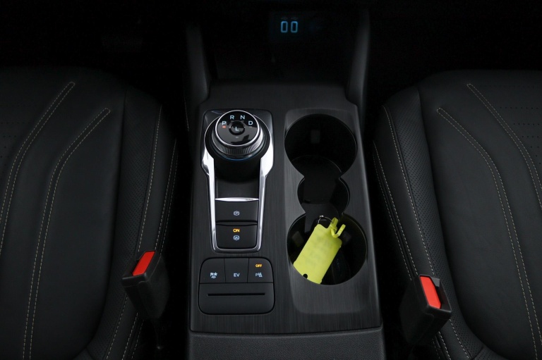 Ford Kuga - 2.5 PHEV Vignale 24