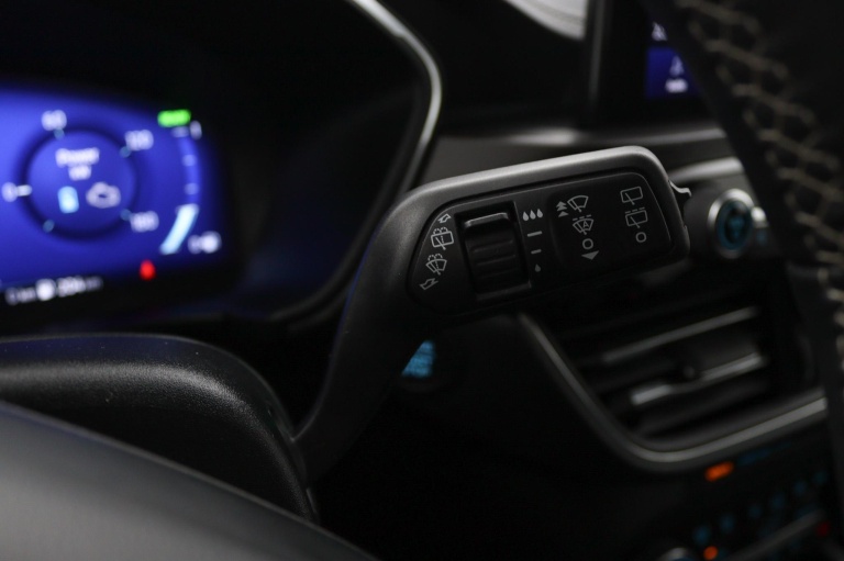 Ford Kuga - 2.5 PHEV Vignale 29