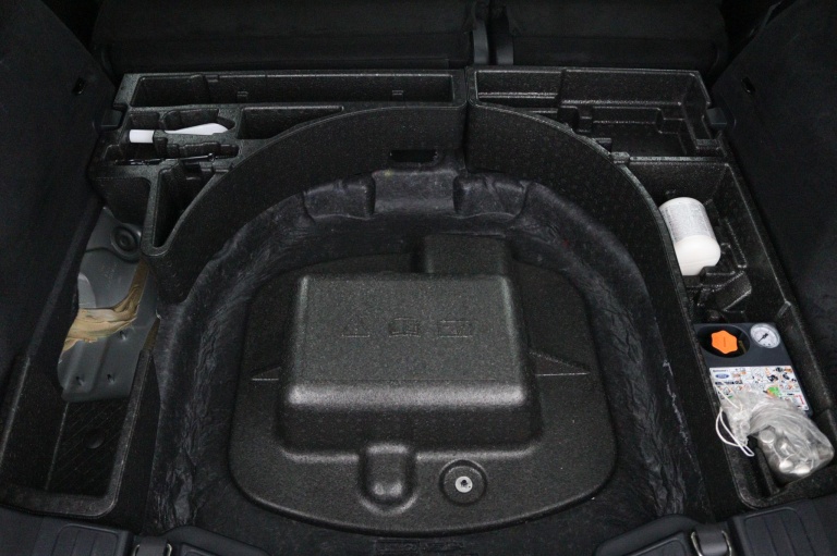 Ford Kuga - 2.5 PHEV Vignale 31