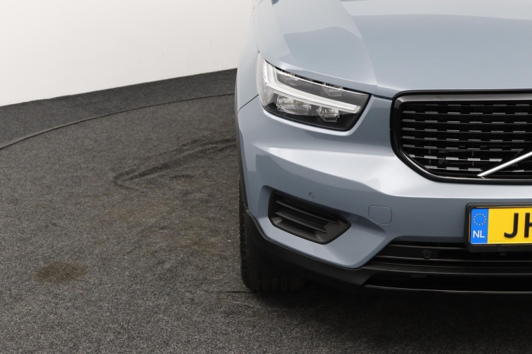 Volvo XC40 - 1.5 T5 Recharge Inscription 32