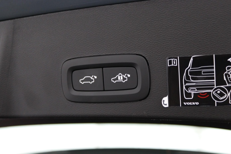 Volvo XC40 - 1.5 T5 Recharge Inscription 37