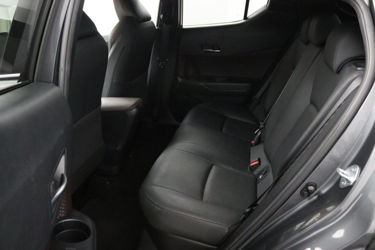Toyota C-HR - 1.8 Hybrid Bi-Tone 19