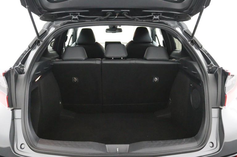 Toyota C-HR - 1.8 Hybrid Bi-Tone 25