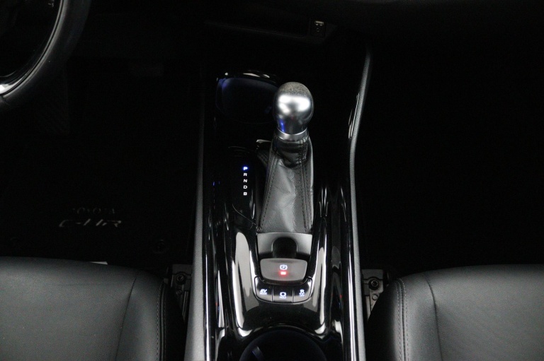 Toyota C-HR - 1.8 Hybrid Bi-Tone 27
