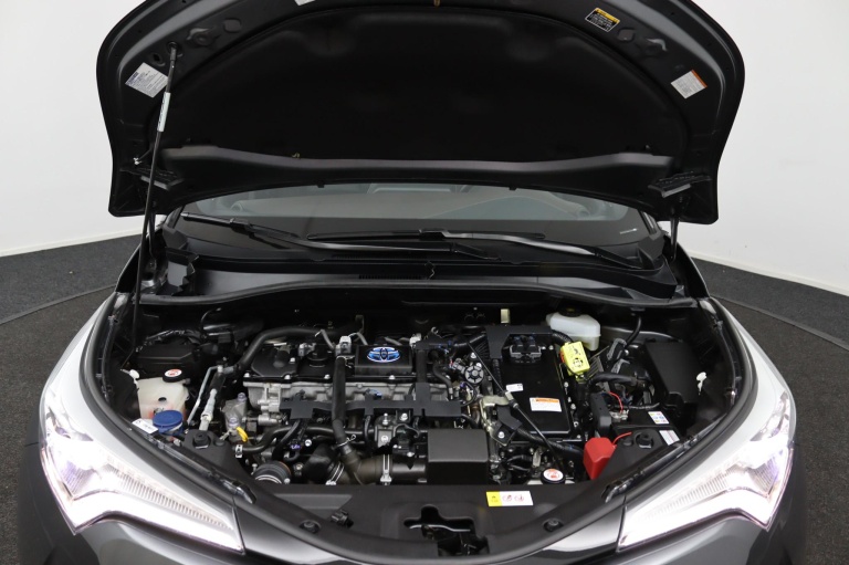Toyota C-HR - 1.8 Hybrid Bi-Tone 34