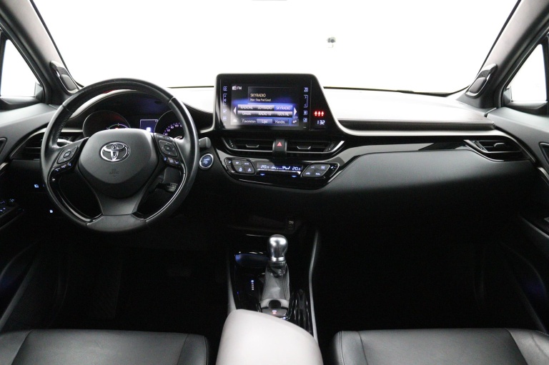 Toyota C-HR - 1.8 Hybrid Bi-Tone 9