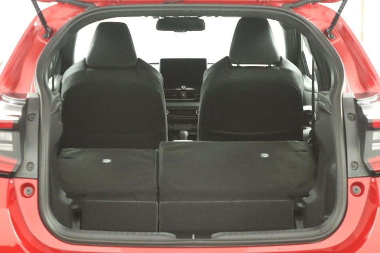 Toyota Yaris - 1.5 Hybrid 130 Executive 26