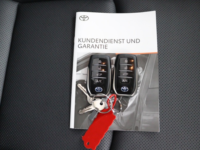 Toyota RAV4 - 2.5 Plug-in Hybrid AWD Bi-Tone Plus