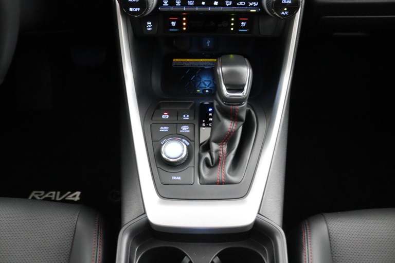 Toyota RAV4 - 2.5 Plug-in Hybrid AWD Bi-Tone Plus 28